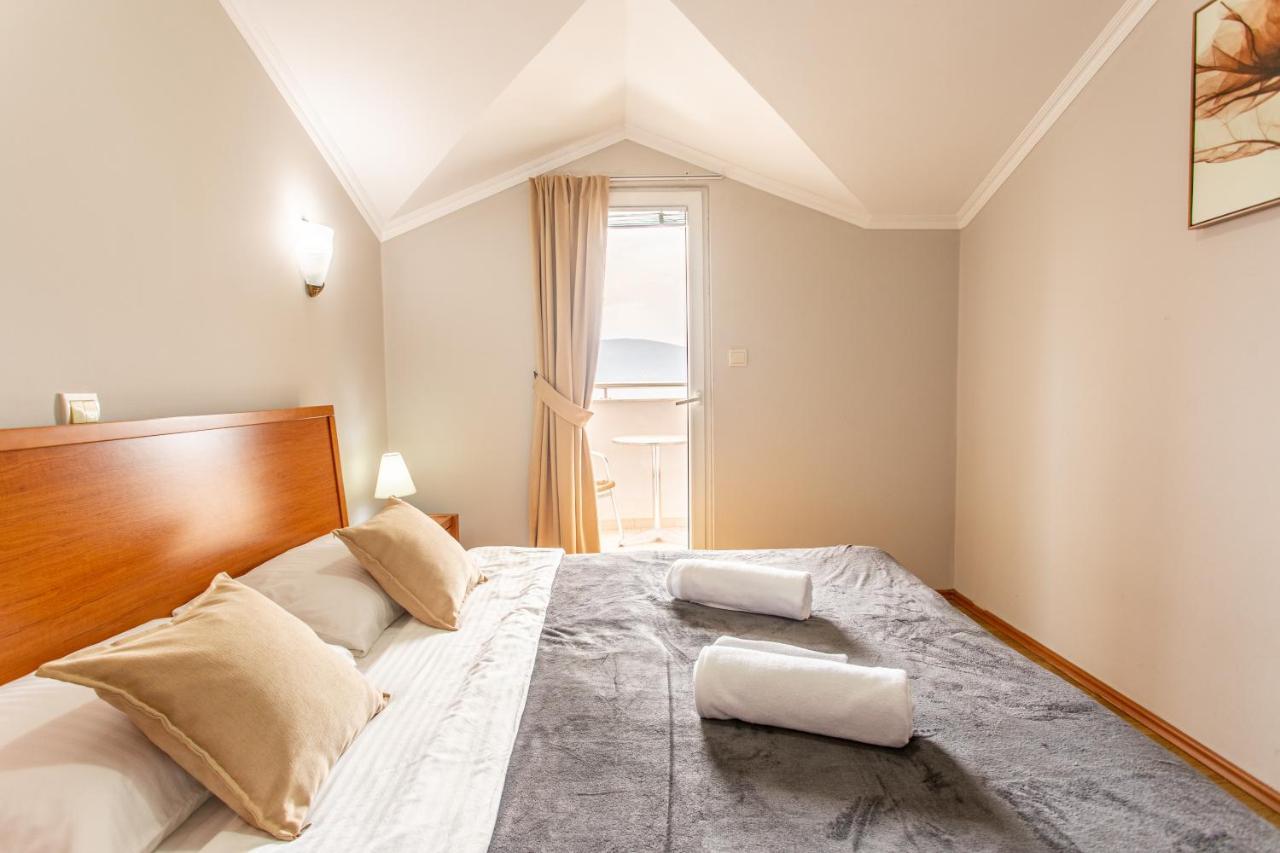 Guest House Perper Tivat Exterior photo