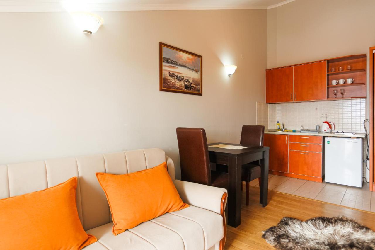 Guest House Perper Tivat Exterior photo
