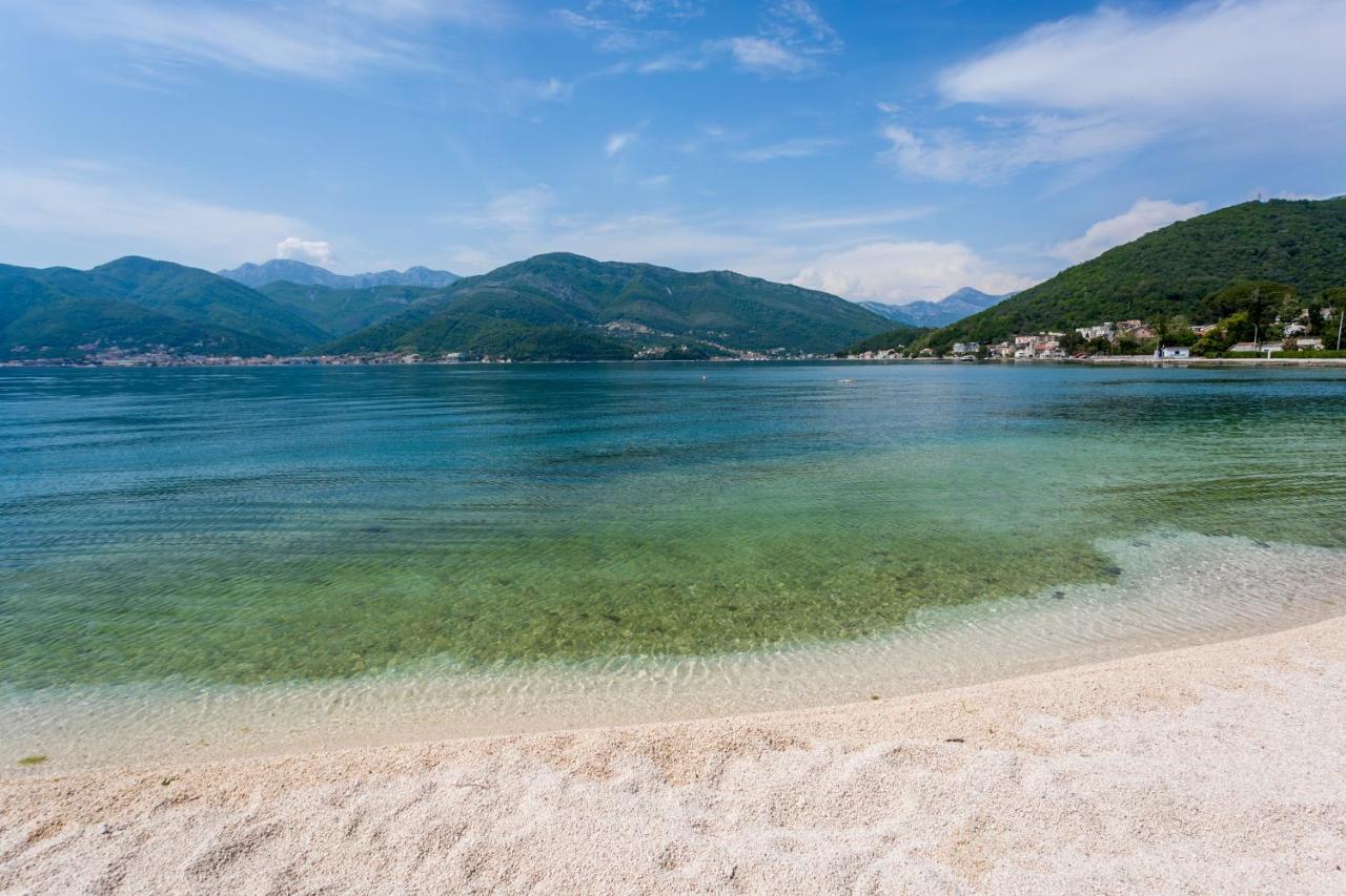 Guest House Perper Tivat Exterior photo